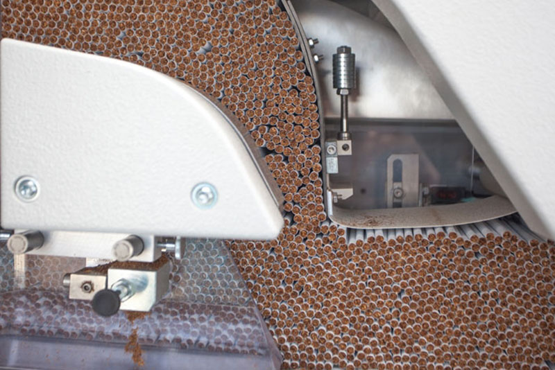 1521682987204784.jpg 香烟流水线.jpg